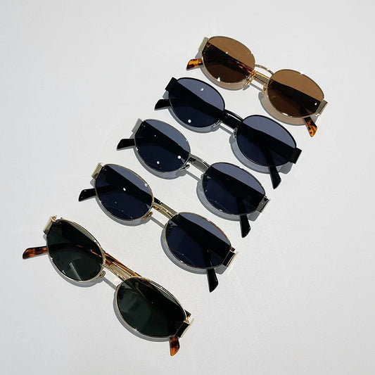 LuxOva™ – Retro Oval Sunglasses